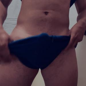 Preview thumbnail for [M] Hung latino too big for my boxers  image