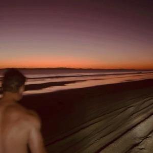 Preview thumbnail for Nude beach walk anyone? (M) image