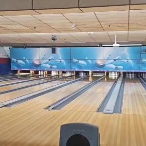 Preview thumbnail for Looking for critiques on my bowling and a speed/rev calculator if possible!