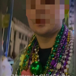 Preview thumbnail for Do you think he caught me flashing at Mardi Gras image